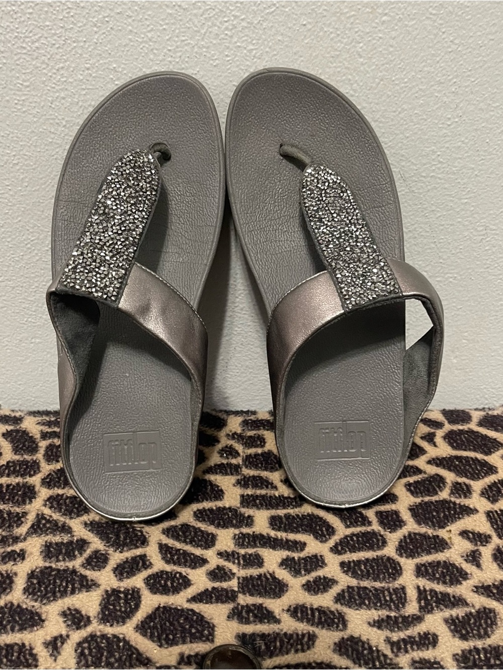 FitFlop Fino Rhinestone Low Wedge Sandals Gray Comfort Summer Womens 7